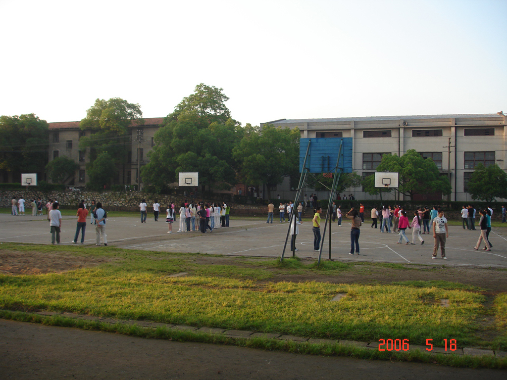 classroom013.JPG